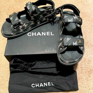 COPY - Black Chanel slides